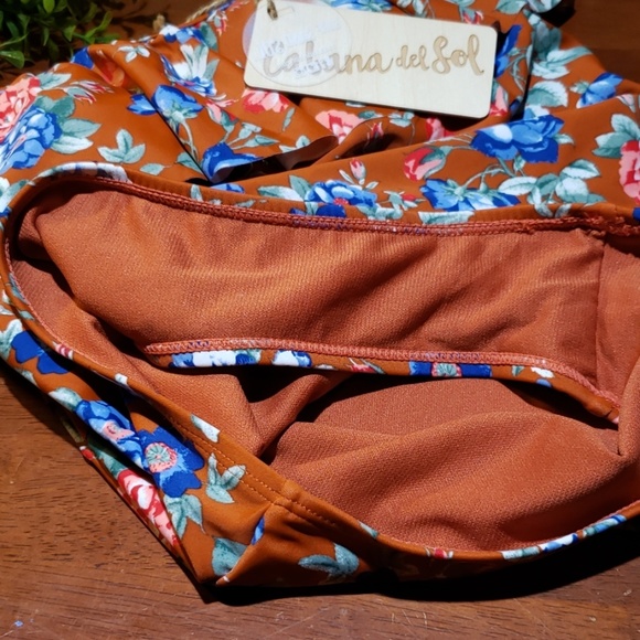 *SALE* NWT Cabana del Sol Off Shoulder Swimsuit - Picture 6 of 8